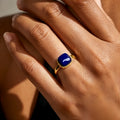Bague classique en lapis-lazuli indigo