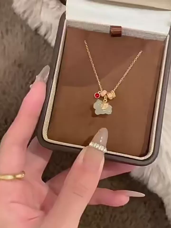 Collier à ajustement facile en quartz clair - Pureté intérieure et expression claire
