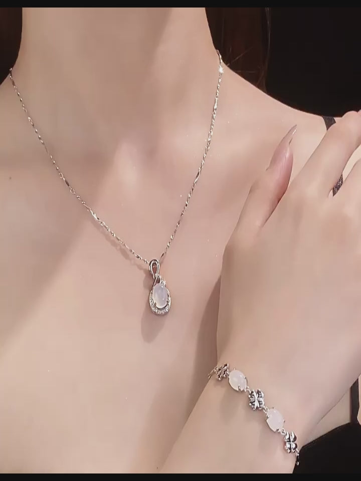 Collier Sakura en jade Hetian