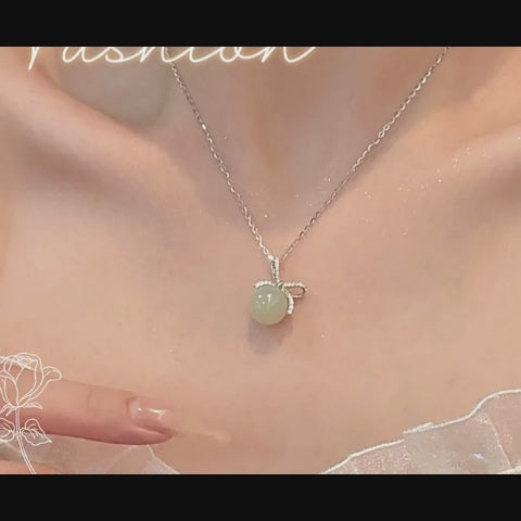 Collier d'arc en jade de Hetian – Douce Vertu, Protection de la Richesse