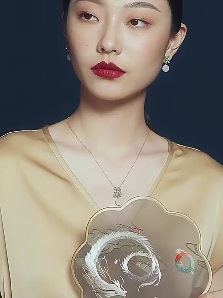 Collier Sakura en jade Hetian