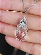 Collier Fleur de Neige en Cristal Naturel