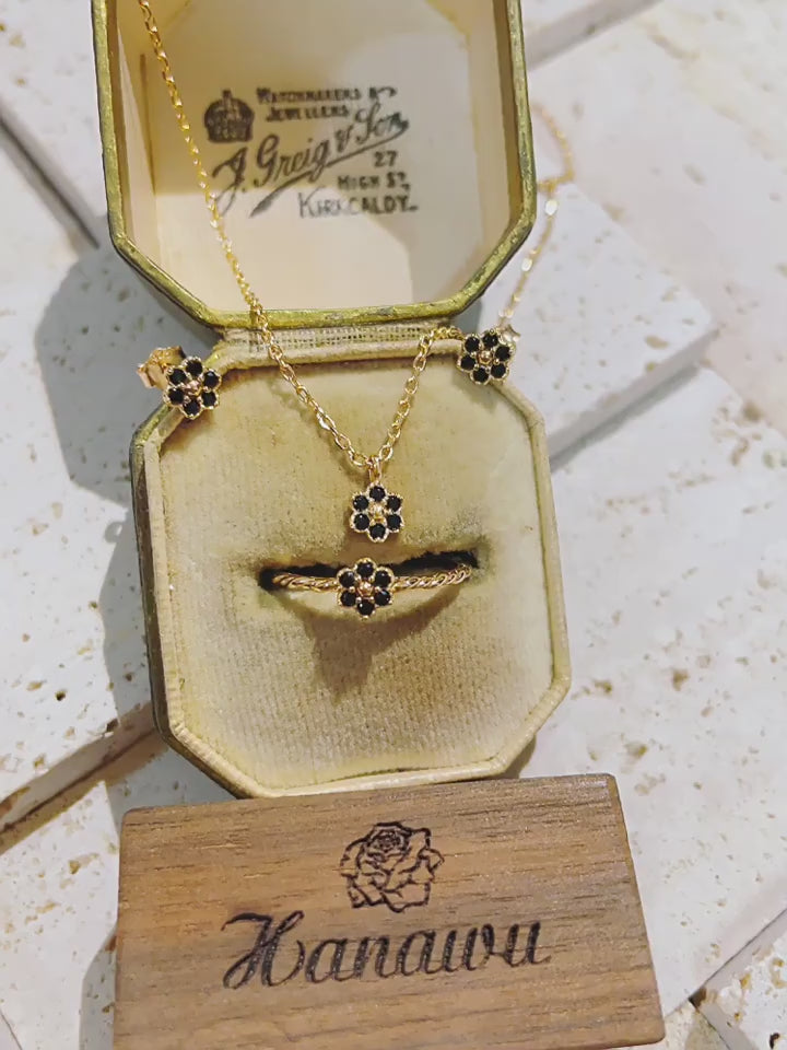 Four‑Petal Flower Black Gemstone Jewelry Set - Serenity And Fortitude