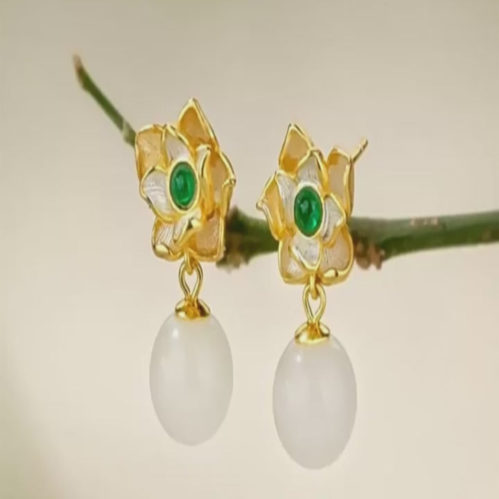 Boucles d'oreilles anciennes en argent sterling avec lotus en jade Hotan naturel
