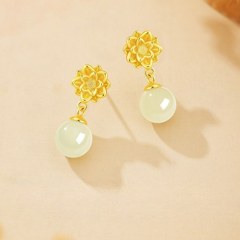 Boucles d'oreilles en jade Hetian Lotus « Good Things Ahead » – Soyez le gardien fleuri de Maman