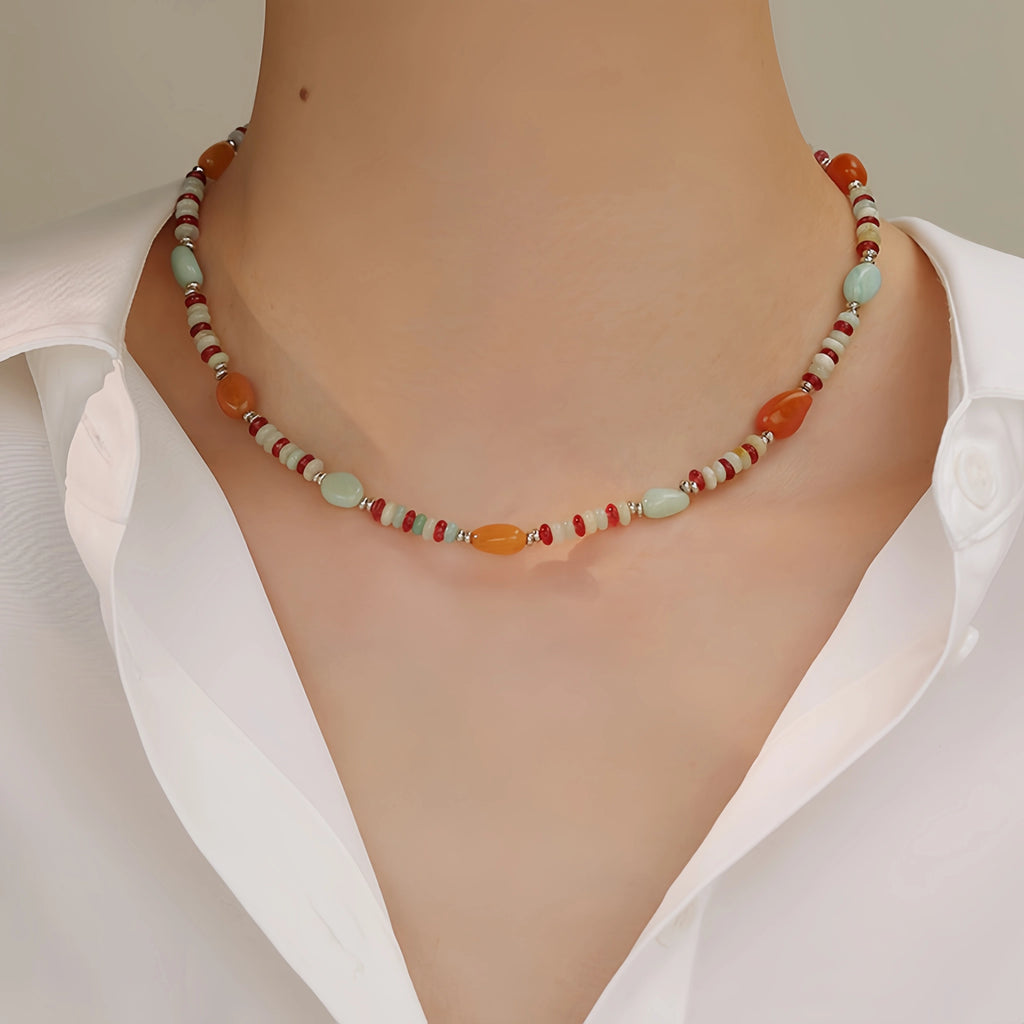 Collier en cristal de quartz clair Pendentif facetté irrégulier