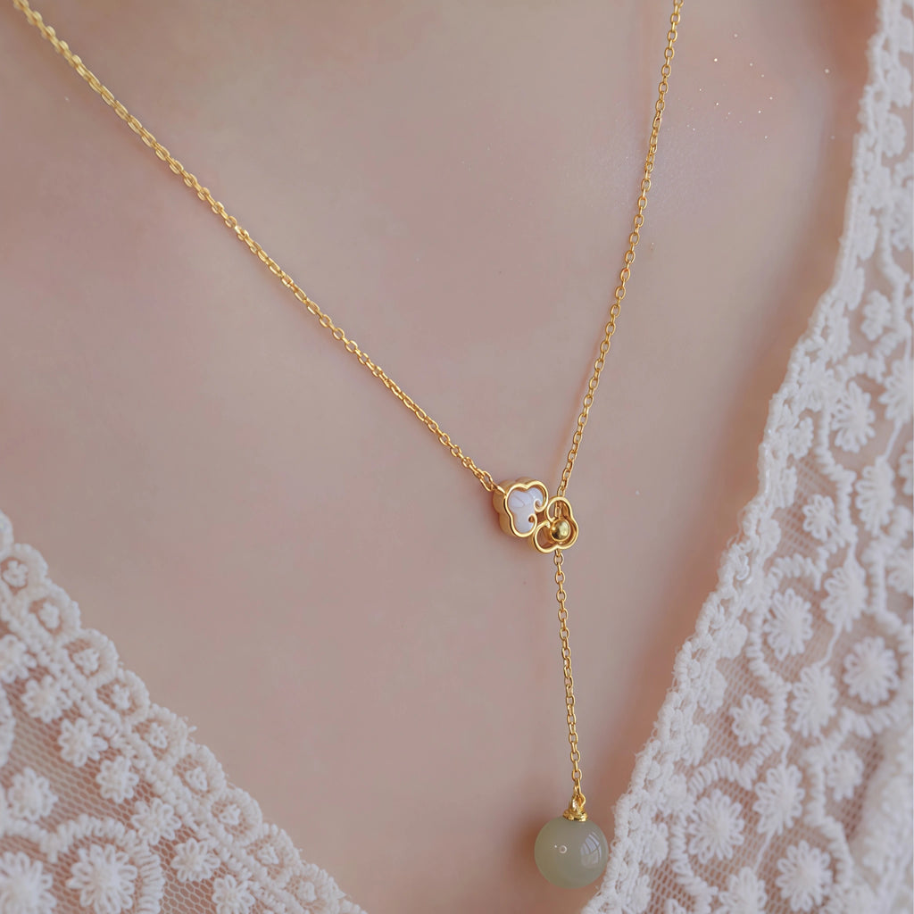 Collier à ajustement facile en quartz clair - Pureté intérieure et expression claire