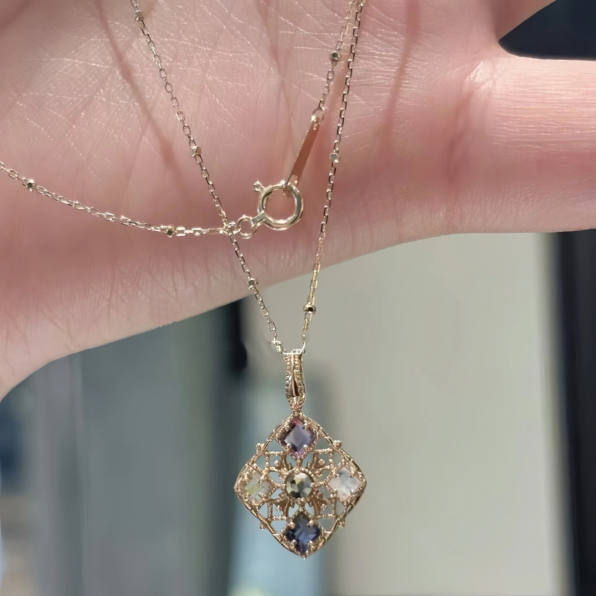 Collier Sakura en jade Hetian
